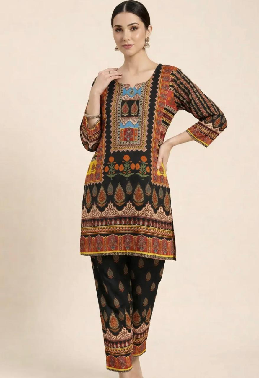 Black-Multicolor Printed Cord Set